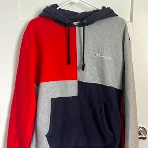 Champion Sweatshirt | Size L